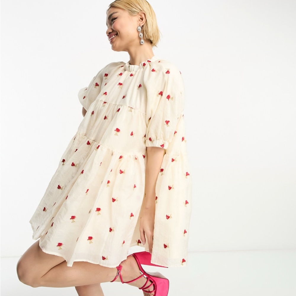 Sister Jane prairie rose tiered mini dress in cream size medium